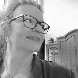 Meet your Posher, Adele